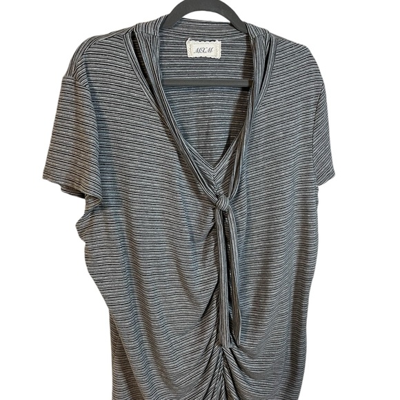 A Womens MXM top in size 3X. The stripes have sparkle throughout - Picture 2 of 7